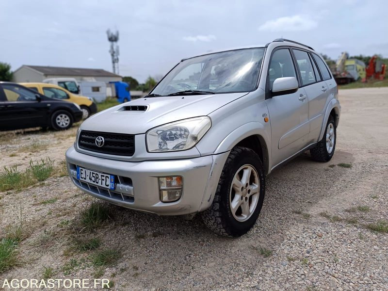 TOYOTA RAV4 - 2002 - 212500KMS - SUV: fotoğraf 1 TOYOTA RAV4 - 2002 - 212500KMS - SUV: fotoğraf 1