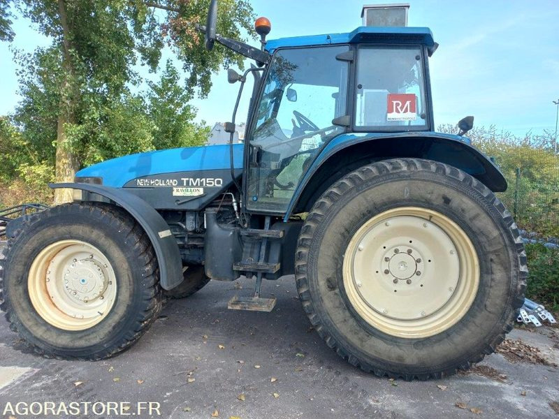TRACTEUR AGRICOLE NEW HOLLAND EK-378-PK - Traktör: fotoğraf 1 TRACTEUR AGRICOLE NEW HOLLAND EK-378-PK - Traktör: fotoğraf 1