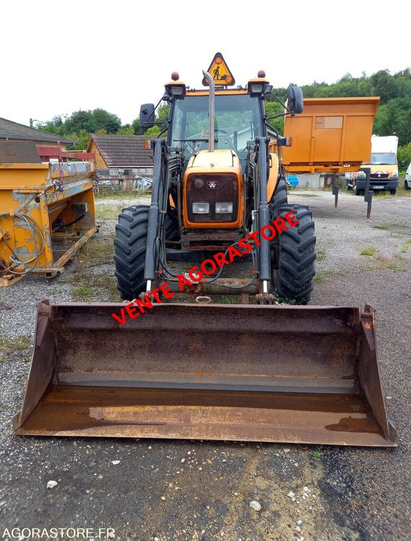 TRACTEUR MASSEY FERGUSON 6245 4X4 - Traktör: fotoğraf 2 TRACTEUR MASSEY FERGUSON 6245 4X4 - Traktör: fotoğraf 2