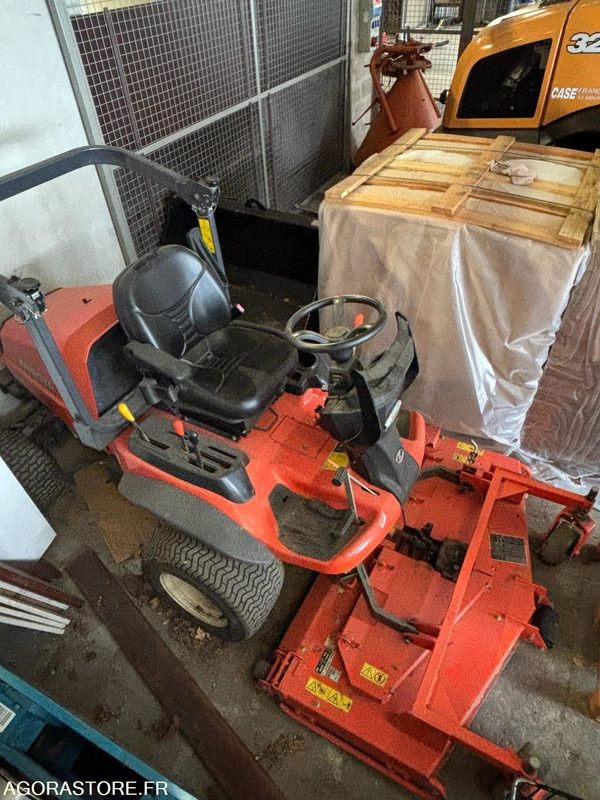 Tondeuse autoportée KUBOTA F3090 - Çim biçme makinesi: fotoğraf 1 Tondeuse autoportée KUBOTA F3090 - Çim biçme makinesi: fotoğraf 1