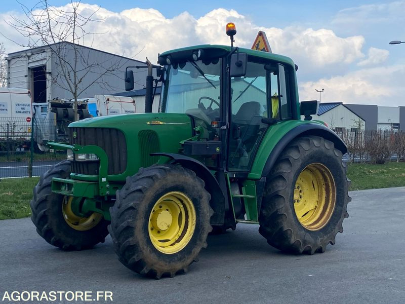 Tracteur John Deere 6120 - Traktör: fotoğraf 2 Tracteur John Deere 6120 - Traktör: fotoğraf 2