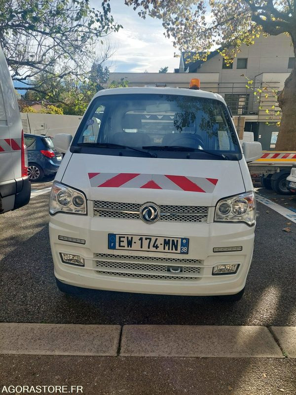 Tri-benne Giotti Victoria Gladiator Essence - Damperli kamyonet: fotoğraf 2 Tri-benne Giotti Victoria Gladiator Essence - Damperli kamyonet: fotoğraf 2