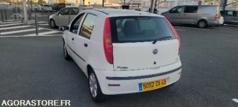 Fiat punto 137166 kms 2005 - Binek araba: fotoğraf 3 Fiat punto 137166 kms 2005 - Binek araba: fotoğraf 3