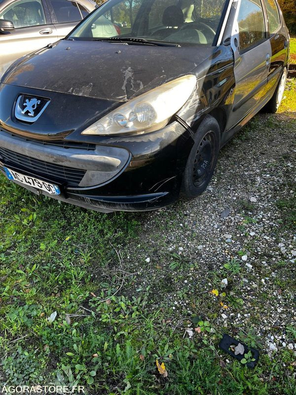 Peugeot 206+ 1.4 hdi 2009 185000km - Binek araba: fotoğraf 2 Peugeot 206+ 1.4 hdi 2009 185000km - Binek araba: fotoğraf 2