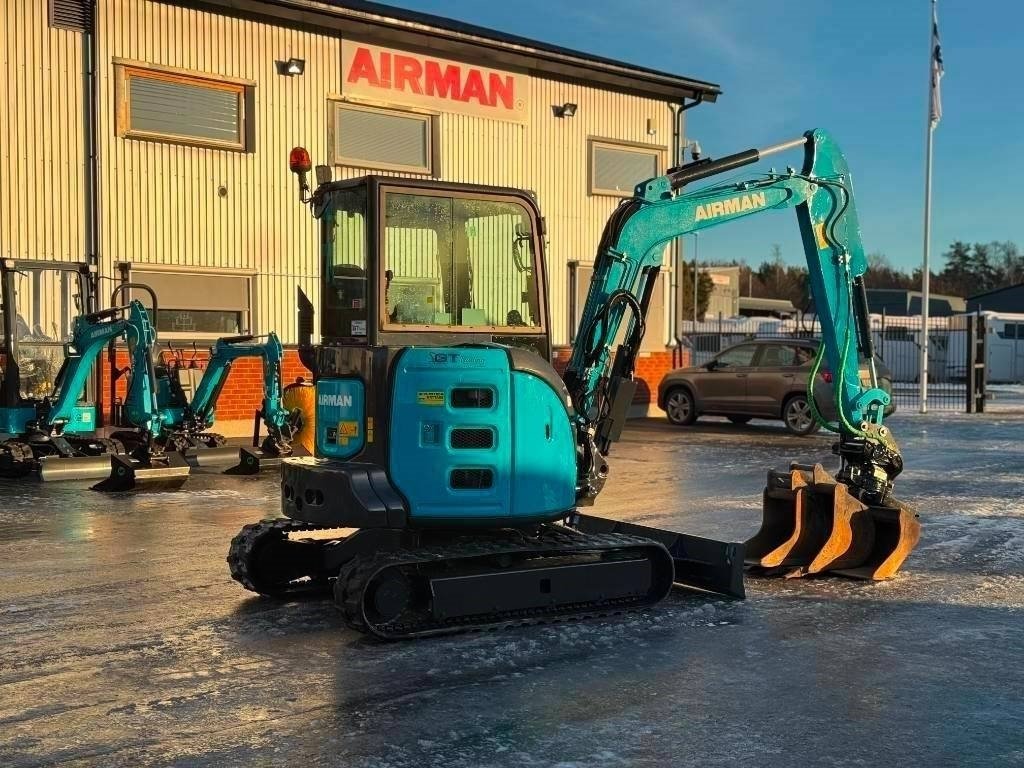 Airman AX 38 U-6 A - Mini ekskavatör: fotoğraf 3 Airman AX 38 U-6 A - Mini ekskavatör: fotoğraf 3