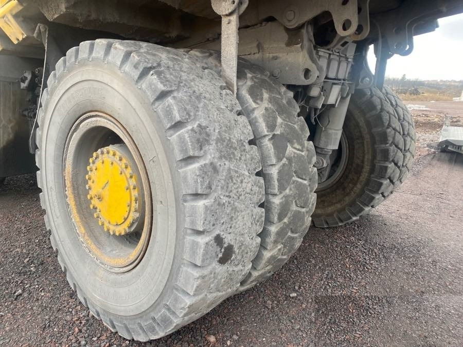 Komatsu DH405-7 - Rijit kamyonu: fotoğraf 5 Komatsu DH405-7 - Rijit kamyonu: fotoğraf 5