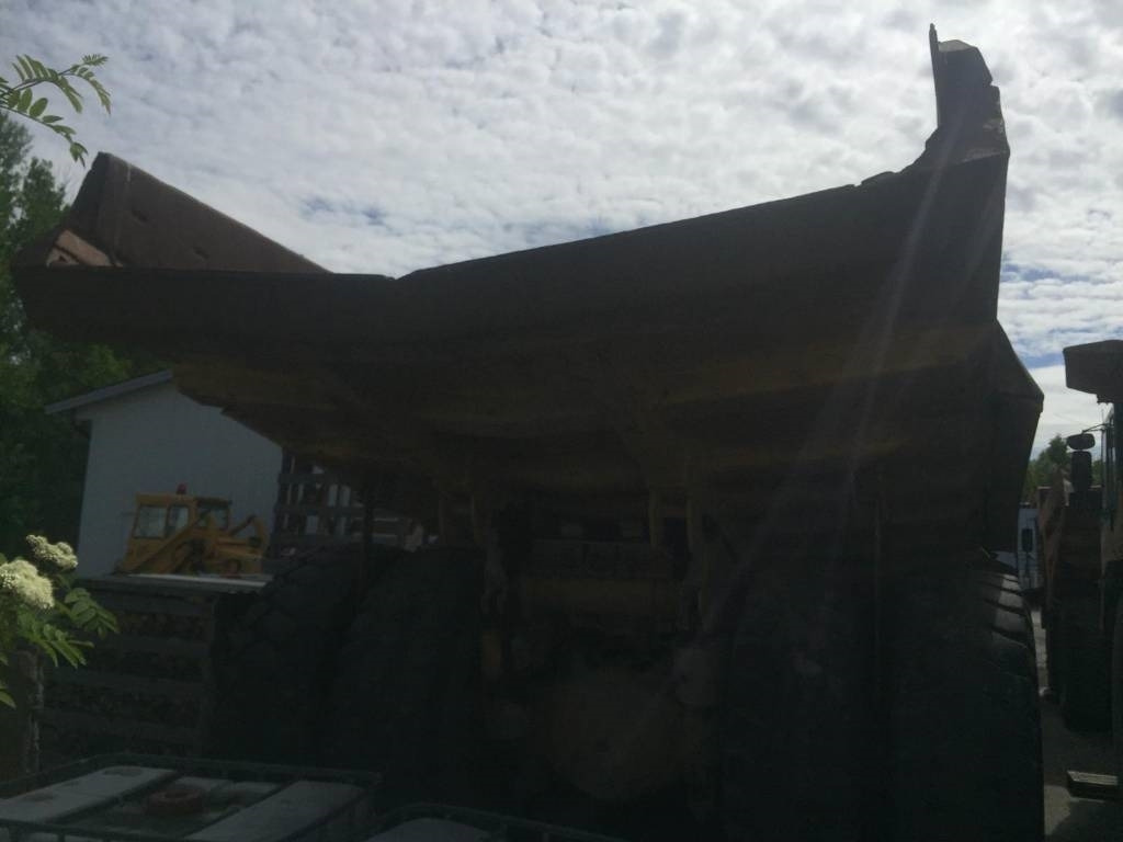 Komatsu HD 465-5 - Rijit kamyonu: fotoğraf 2 Komatsu HD 465-5 - Rijit kamyonu: fotoğraf 2