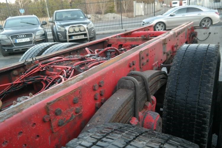 Scania R 620 - Şasi kamyon: fotoğraf 3 Scania R 620 - Şasi kamyon: fotoğraf 3