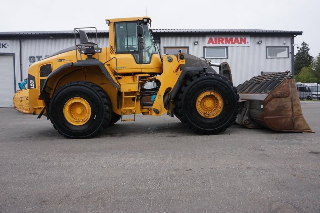 Volvo L250H *Uthyres* - Tekerlekli yükleyici: fotoğraf 5 Volvo L250H *Uthyres* - Tekerlekli yükleyici: fotoğraf 5