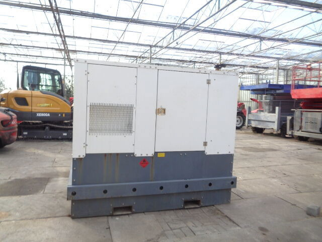 Diversen 60 KVA Aggreko 60 KVA - Elektrikli jeneratör: fotoğraf 3 Diversen 60 KVA Aggreko 60 KVA - Elektrikli jeneratör: fotoğraf 3