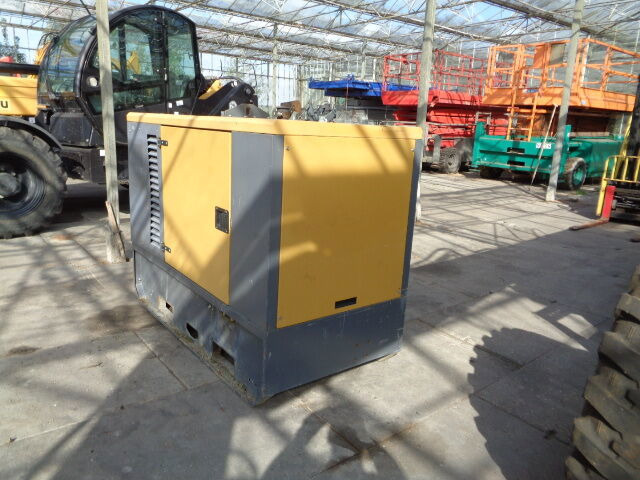 Diversen Silentstar 20 KVA Worms Silentstar 20 KVA - Elektrikli jeneratör: fotoğraf 5 Diversen Silentstar 20 KVA Worms Silentstar 20 KVA - Elektrikli jeneratör: fotoğraf 5