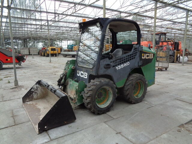 JCB 135 R - Mini yükleyici: fotoğraf 1 JCB 135 R - Mini yükleyici: fotoğraf 1
