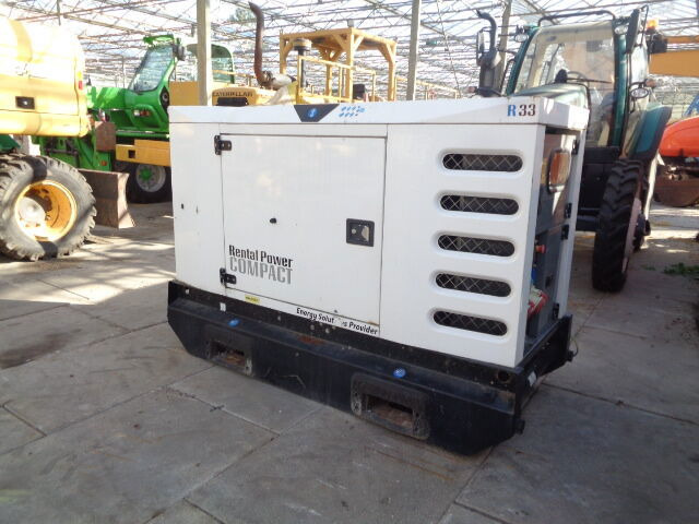 SDMO R-series 33 C3UND - Elektrikli jeneratör: fotoğraf 1 SDMO R-series 33 C3UND - Elektrikli jeneratör: fotoğraf 1
