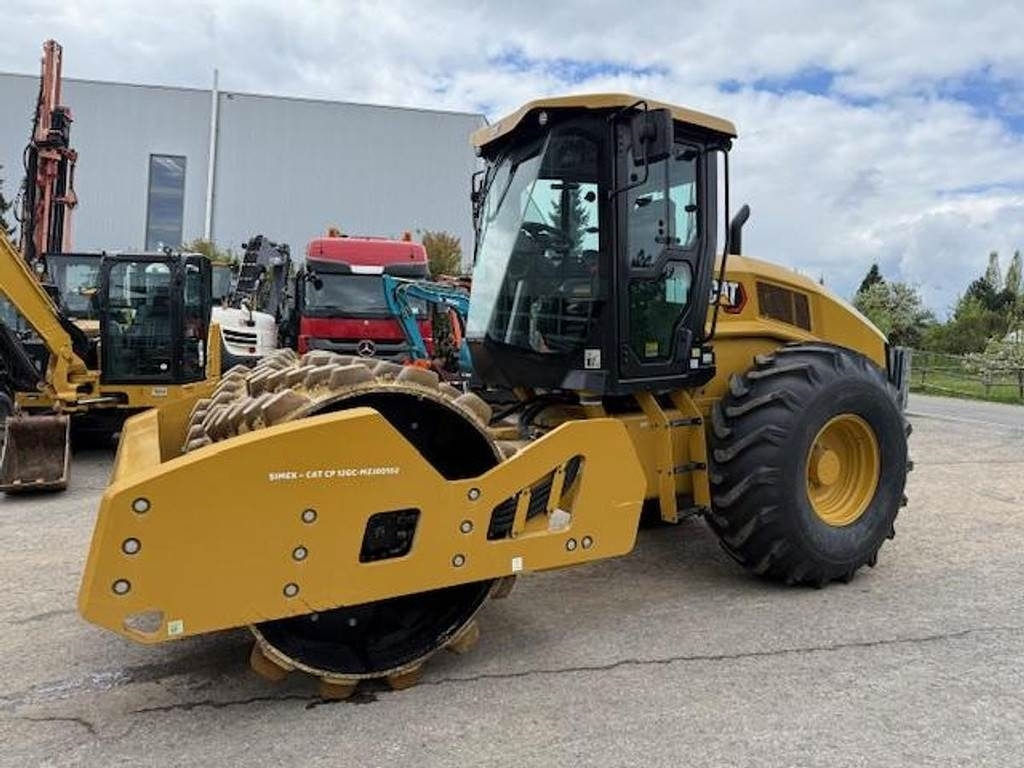 CAT CP12 GC - Silindir makinesi: fotoğraf 1 CAT CP12 GC - Silindir makinesi: fotoğraf 1