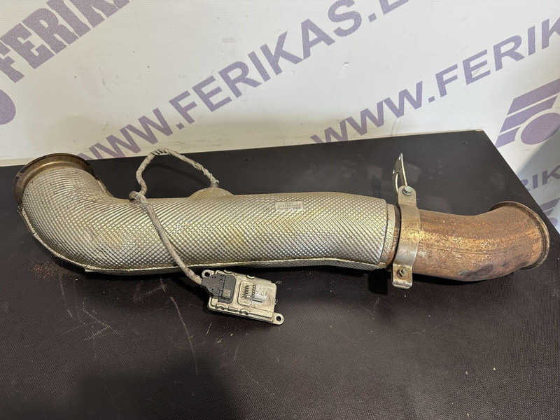 MAN exhaust pipe with NOX sensor - Egzoz borusu - Kamyon: fotoğraf 2 MAN exhaust pipe with NOX sensor - Egzoz borusu - Kamyon: fotoğraf 2