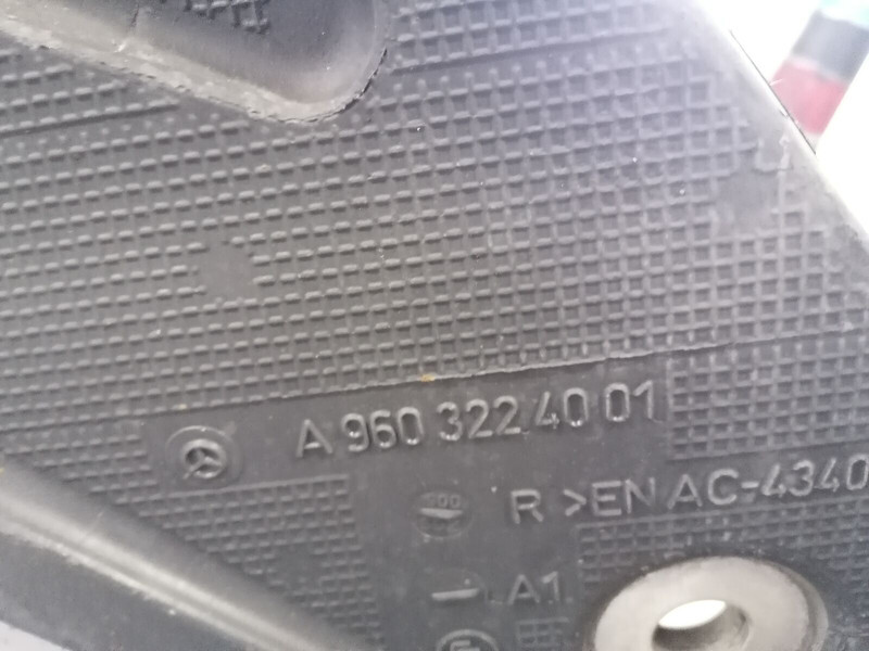 Mercedes-Benz - Süspansiyon - Kamyon: fotoğraf 3 Mercedes-Benz - Süspansiyon - Kamyon: fotoğraf 3