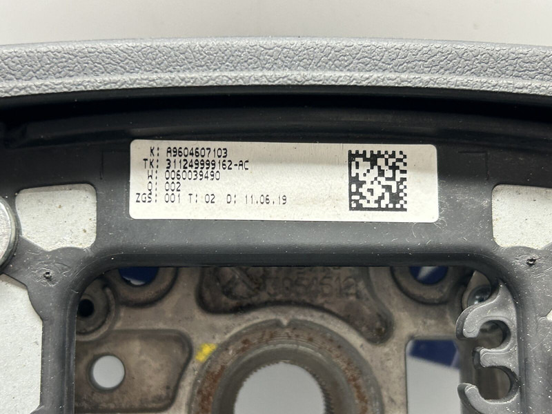 Mercedes-Benz steering wheel, refurbished - Direksiyon simidi - Kamyon: fotoğraf 5 Mercedes-Benz steering wheel, refurbished - Direksiyon simidi - Kamyon: fotoğraf 5
