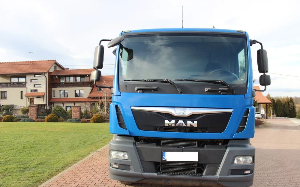 MAN TGM 18 250 !! EURO 6 !!! - Tanker kamyon: fotoğraf 3 MAN TGM 18 250 !! EURO 6 !!! - Tanker kamyon: fotoğraf 3