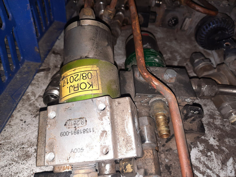 MAN E51.13111-6036 газовый редуктор - Yakıt sistemi: fotoğraf 2 MAN E51.13111-6036 газовый редуктор - Yakıt sistemi: fotoğraf 2