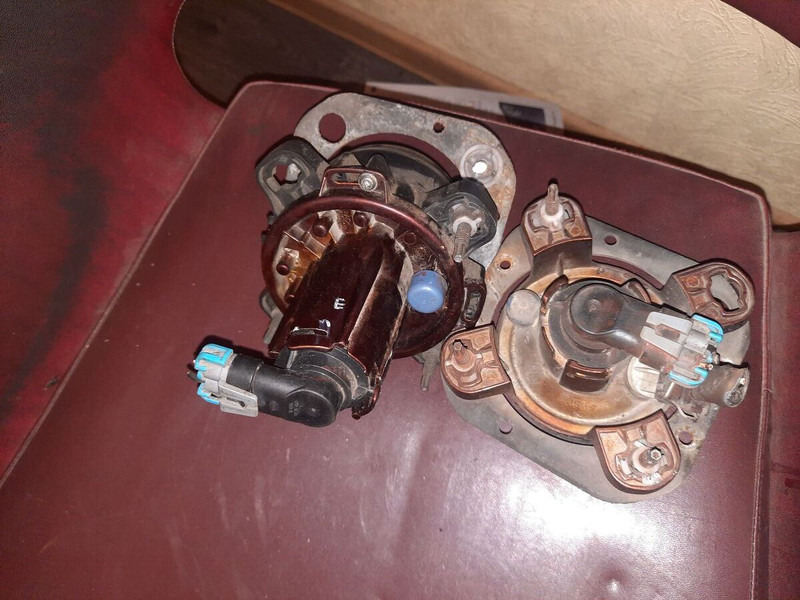 Scania Омни Линк - Ön far: fotoğraf 3 Scania Омни Линк - Ön far: fotoğraf 3