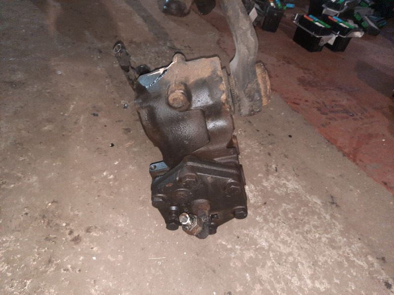 Volvo Scania Irizar. MAN. - Direksiyon kutusu: fotoğraf 1 Volvo Scania Irizar. MAN. - Direksiyon kutusu: fotoğraf 1