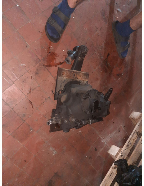 Volvo Scania Irizar. MAN. - Direksiyon kutusu: fotoğraf 5 Volvo Scania Irizar. MAN. - Direksiyon kutusu: fotoğraf 5