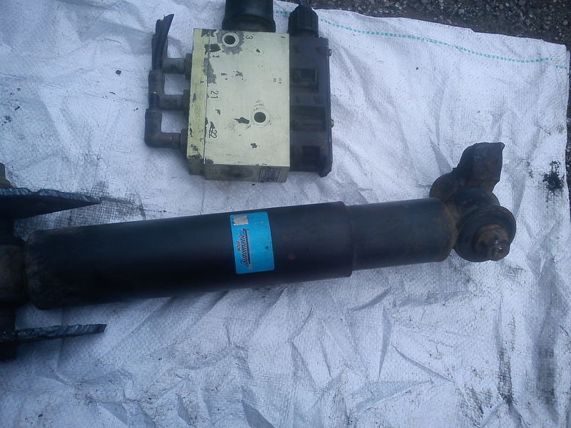 Volvo Уронем пола 0501100014. 28. 29. 35. 40. - Yönetim bloku: fotoğraf 3 Volvo Уронем пола 0501100014. 28. 29. 35. 40. - Yönetim bloku: fotoğraf 3