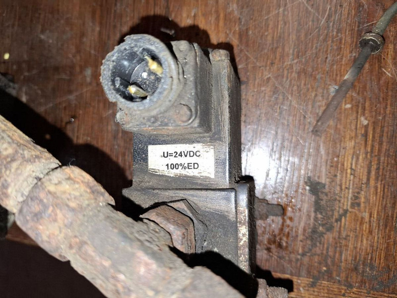 Volvo ZFLS / Herion - Hidrolik silindir: fotoğraf 3 Volvo ZFLS / Herion - Hidrolik silindir: fotoğraf 3