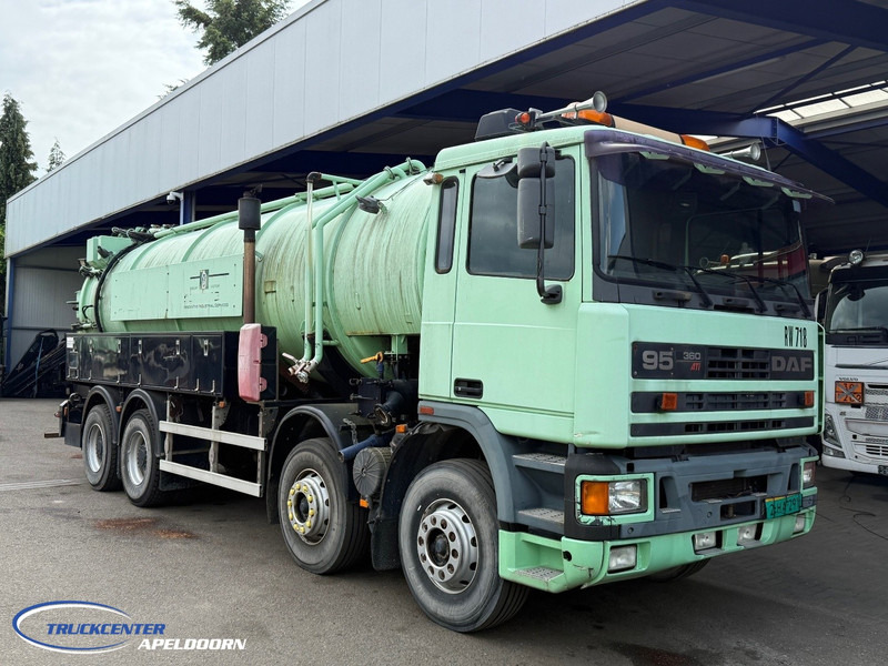 DAF XF 95.360 20400 Liter, 8x4 Steel springs - Vidanjör: fotoğraf 1 DAF XF 95.360 20400 Liter, 8x4 Steel springs - Vidanjör: fotoğraf 1
