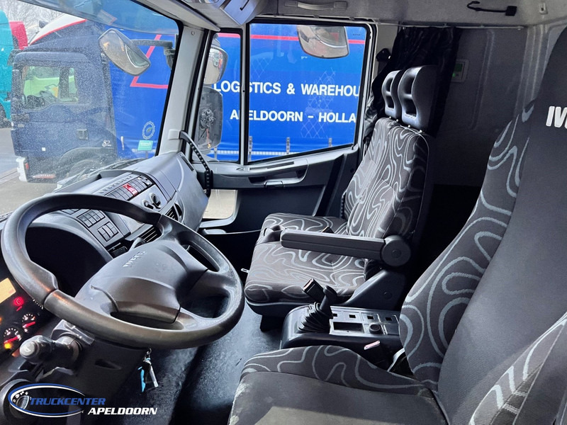 Iveco Eurocargo 150E28 175.650 km, AC, 3 Stoelen, 2000 kg lift, 6 Cilinder - Kapalı kasa kamyon: fotoğraf 5 Iveco Eurocargo 150E28 175.650 km, AC, 3 Stoelen, 2000 kg lift, 6 Cilinder - Kapalı kasa kamyon: fotoğraf 5