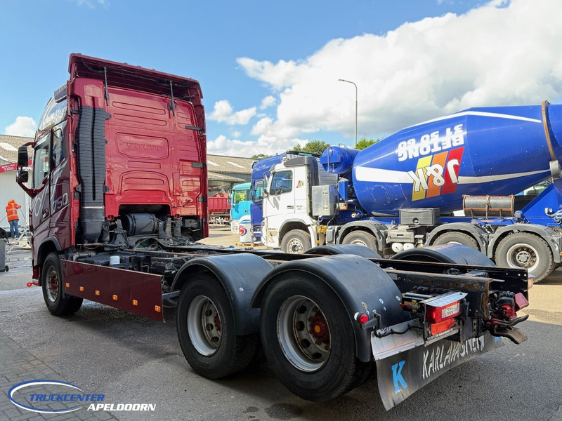 Volvo FH 750 6x4 Tandemlift, Retarder, PTO - Şasi kamyon: fotoğraf 4 Volvo FH 750 6x4 Tandemlift, Retarder, PTO - Şasi kamyon: fotoğraf 4