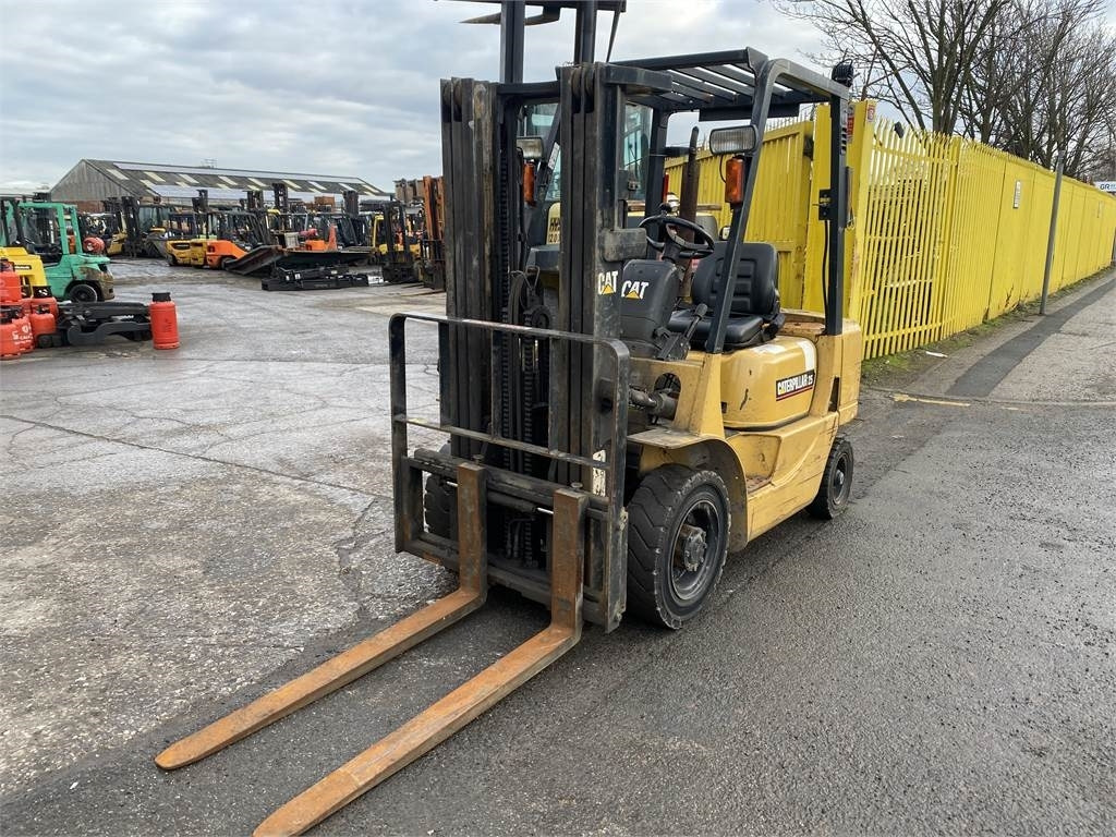 CAT DP25K - Dizel forklift: fotoğraf 5 CAT DP25K - Dizel forklift: fotoğraf 5