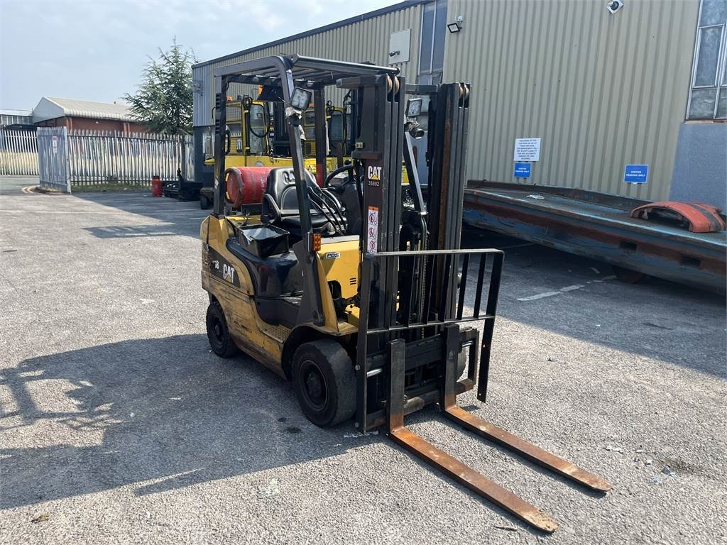 CAT GP18NT - LPG forklift: fotoğraf 3 CAT GP18NT - LPG forklift: fotoğraf 3
