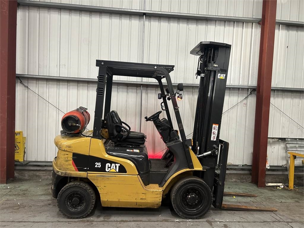 CAT GP25NT - LPG forklift: fotoğraf 5 CAT GP25NT - LPG forklift: fotoğraf 5