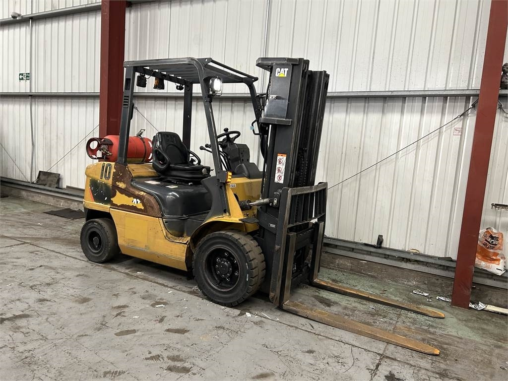 CAT GP30NT - LPG forklift: fotoğraf 4 CAT GP30NT - LPG forklift: fotoğraf 4