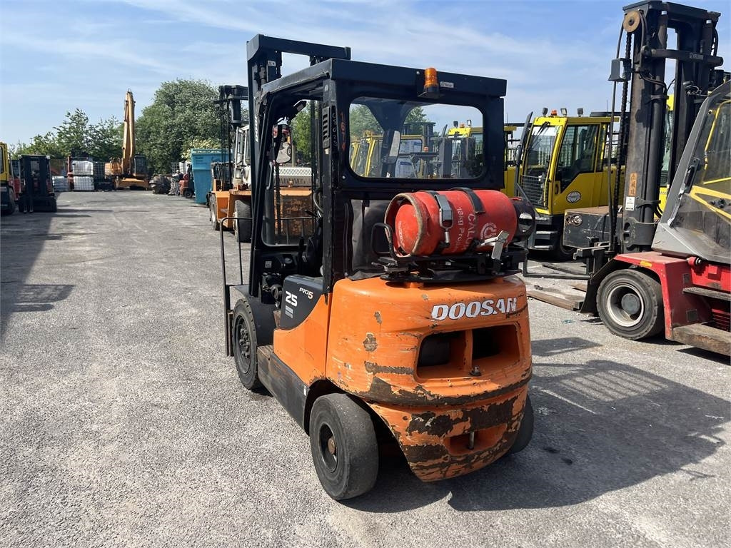 Doosan G25E-5  - LPG forklift: fotoğraf 4 Doosan G25E-5  - LPG forklift: fotoğraf 4
