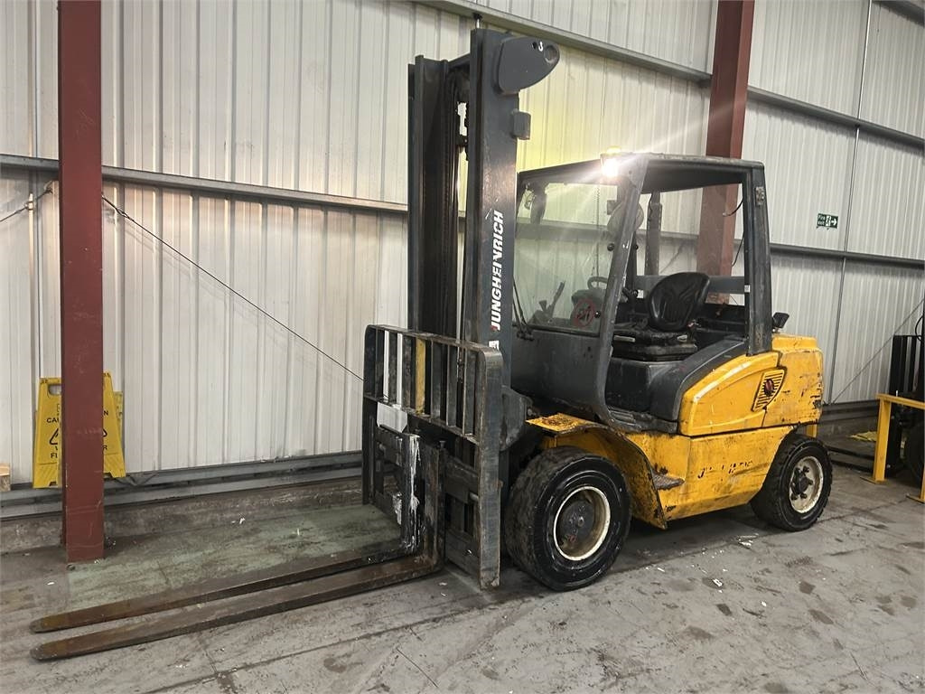 Jungheinrich DFG540 - Dizel forklift: fotoğraf 2 Jungheinrich DFG540 - Dizel forklift: fotoğraf 2