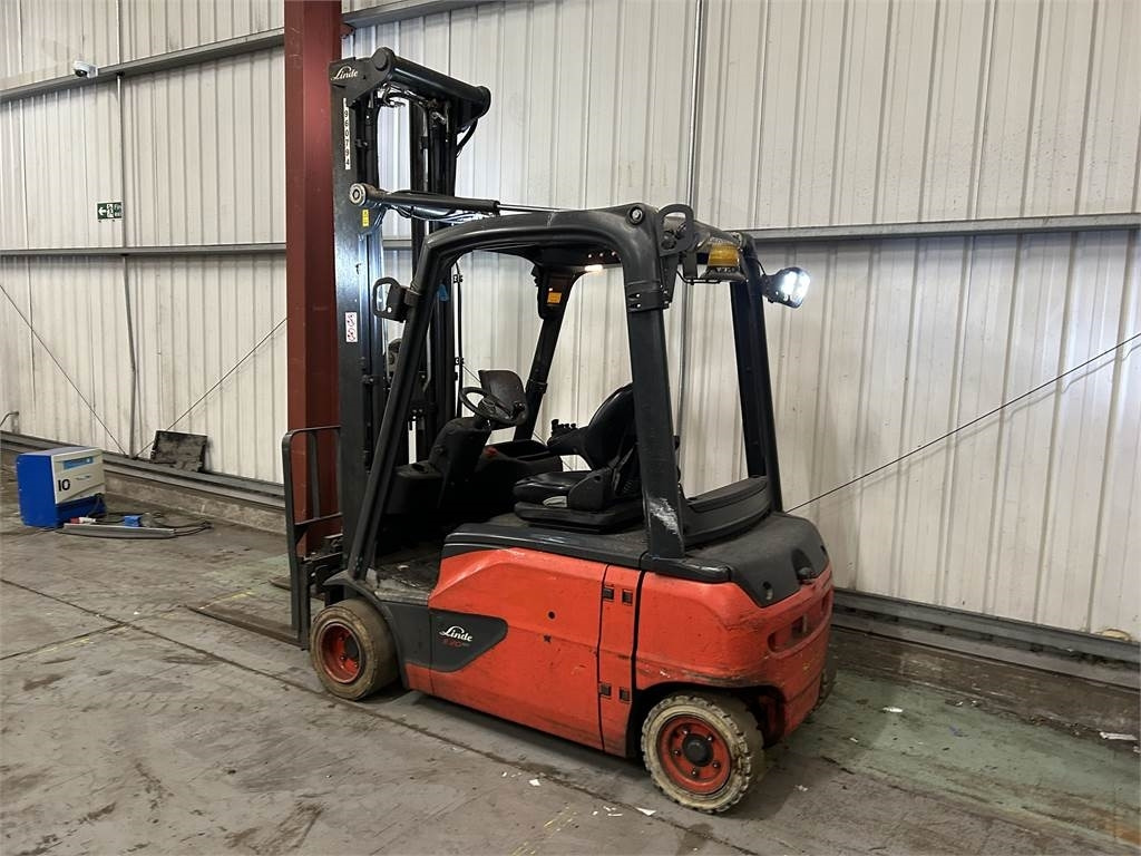 Linde E20PL-02 - Elektrikli forklift: fotoğraf 3 Linde E20PL-02 - Elektrikli forklift: fotoğraf 3