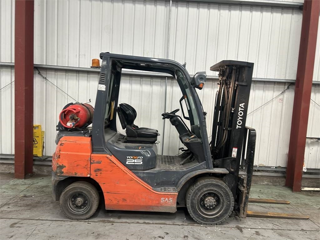 Toyota 02-8FGF25 - LPG forklift: fotoğraf 5 Toyota 02-8FGF25 - LPG forklift: fotoğraf 5