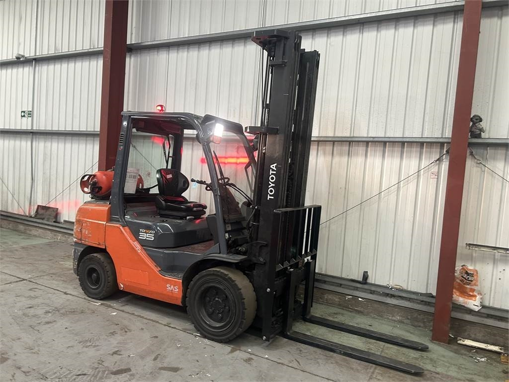 Toyota 02-8FGJF35 - LPG forklift: fotoğraf 4 Toyota 02-8FGJF35 - LPG forklift: fotoğraf 4