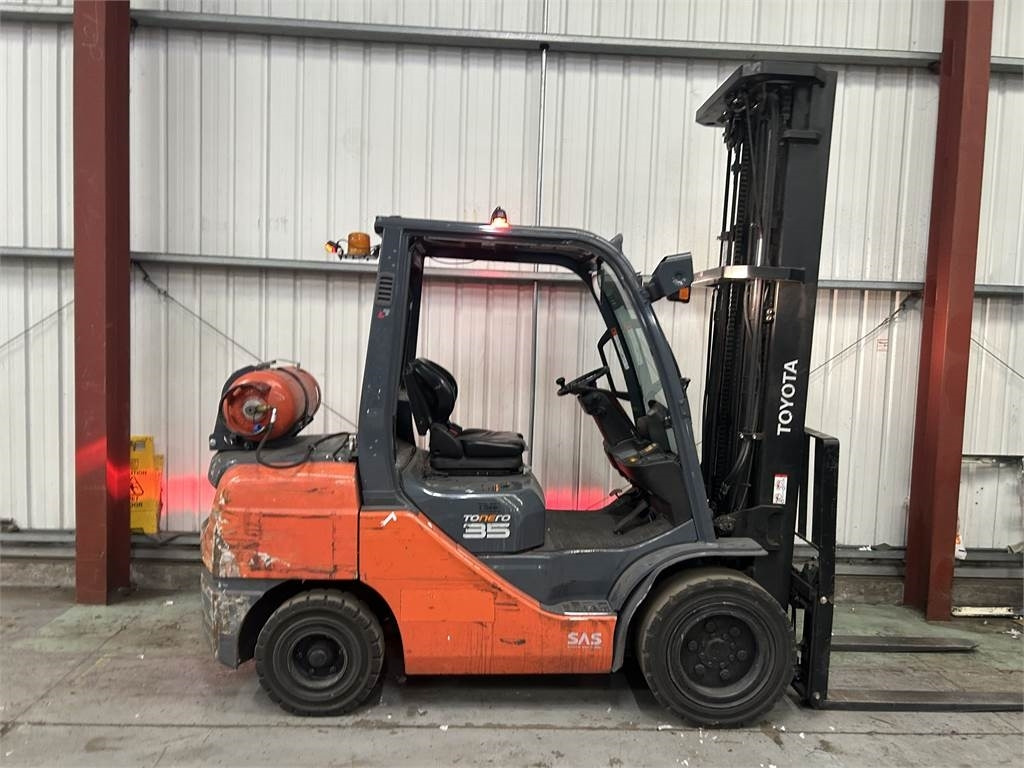 Toyota 02-8FGJF35 - LPG forklift: fotoğraf 5 Toyota 02-8FGJF35 - LPG forklift: fotoğraf 5