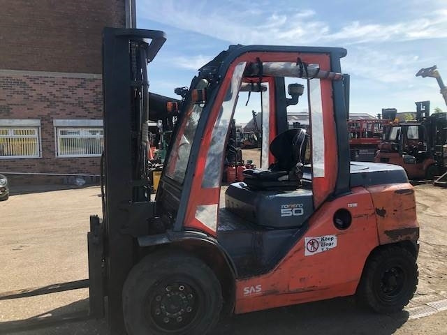 Toyota 40-8FD45N - Dizel forklift: fotoğraf 4 Toyota 40-8FD45N - Dizel forklift: fotoğraf 4