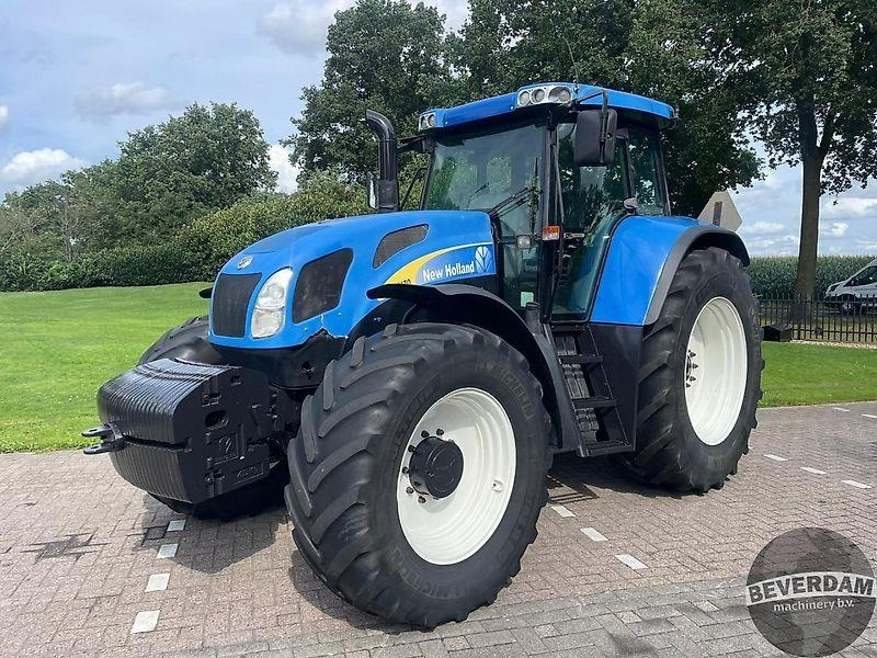 New Holland TVT 170 - Traktör: fotoğraf 1 New Holland TVT 170 - Traktör: fotoğraf 1