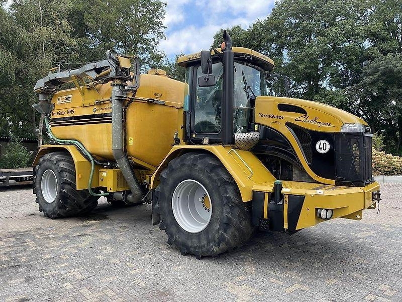 TerraGator 2244 - Gübre serpme makinesi: fotoğraf 1 TerraGator 2244 - Gübre serpme makinesi: fotoğraf 1