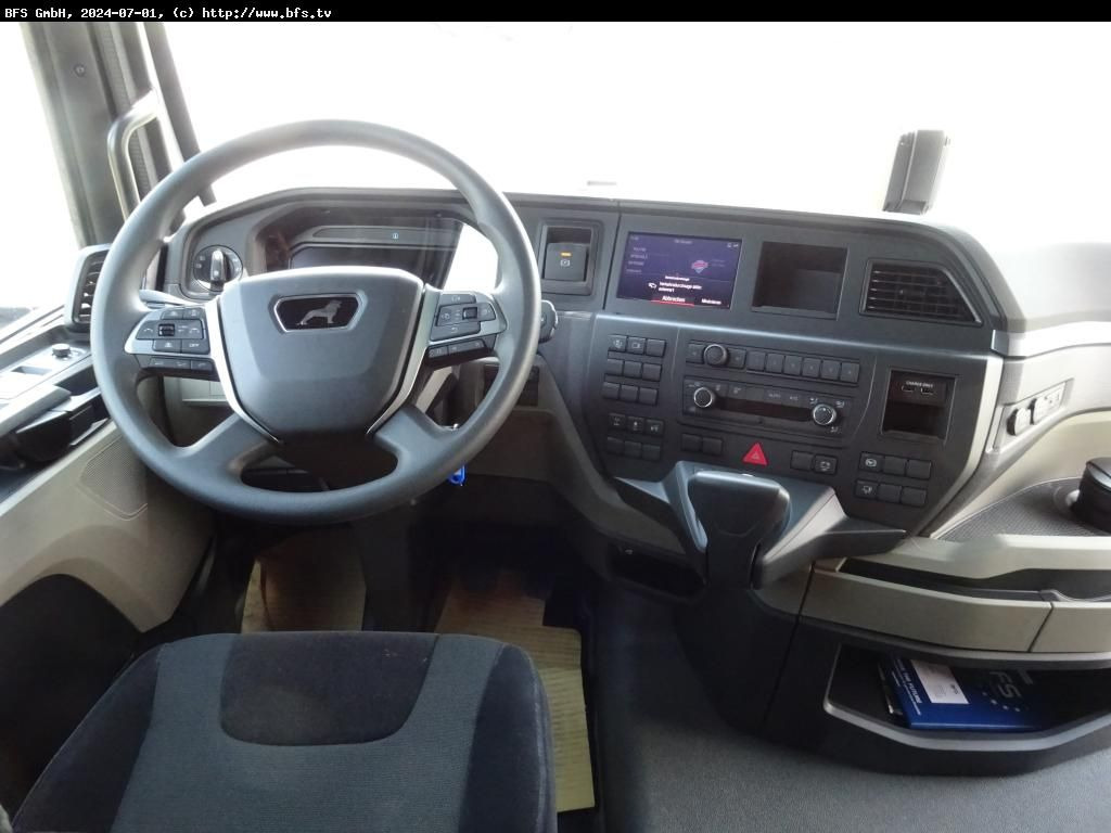 MAN TGX (TG3) 18.480 4x2 LL SA Mautklasse 2 Ultra MAN TGX (TG3) 18.480 4x2 LL SA Mautklasse 2 Ultra - Çekici: fotoğraf 4 MAN TGX (TG3) 18.480 4x2 LL SA Mautklasse 2 Ultra MAN TGX (TG3) 18.480 4x2 LL SA Mautklasse 2 Ultra - Çekici: fotoğraf 4