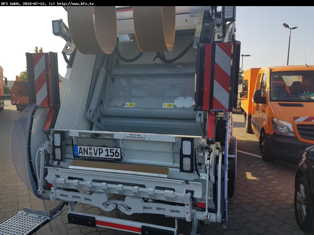 FUSO Canter 9C18 AMT 4x2 HS HL 8,5 t Olympus M - Çöp kamyonu: fotoğraf 4 FUSO Canter 9C18 AMT 4x2 HS HL 8,5 t Olympus M - Çöp kamyonu: fotoğraf 4