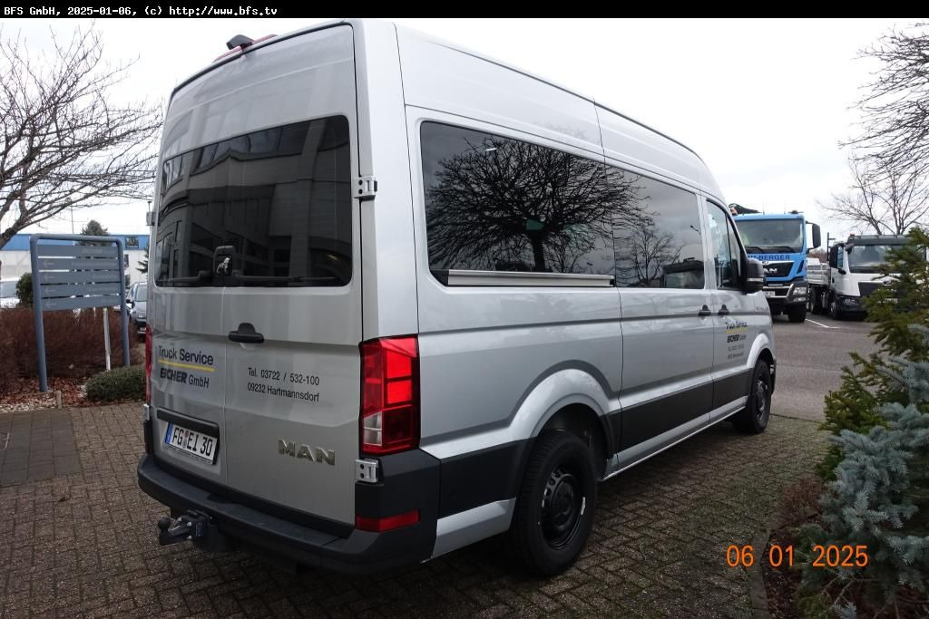 MAN TGE 3.180 4x2 F SB 8 Sitzer, Automatik, Anhängek - Minibüs, Minivan: fotoğraf 4 MAN TGE 3.180 4x2 F SB 8 Sitzer, Automatik, Anhängek - Minibüs, Minivan: fotoğraf 4