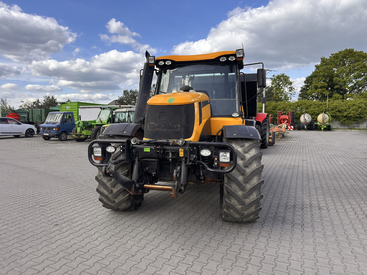 JCB FASTRAC 3230 - Traktör: fotoğraf 3 JCB FASTRAC 3230 - Traktör: fotoğraf 3