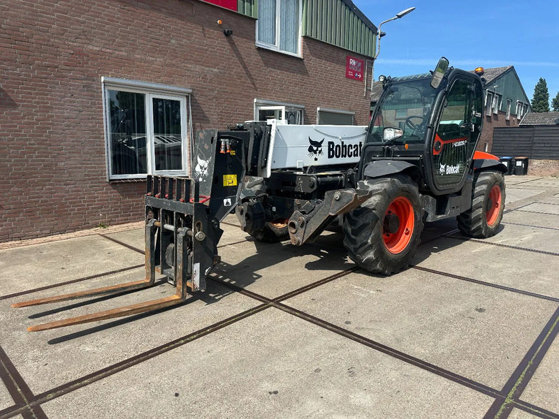Bobcat T40.180 SLPB 31,CE, 3102 HOURS, 18 M , 4000KG 1200MM FORKS AIR CONDITIONER - Teleskopik yükleyici: fotoğraf 3 Bobcat T40.180 SLPB 31,CE, 3102 HOURS, 18 M , 4000KG 1200MM FORKS AIR CONDITIONER - Teleskopik yükleyici: fotoğraf 3