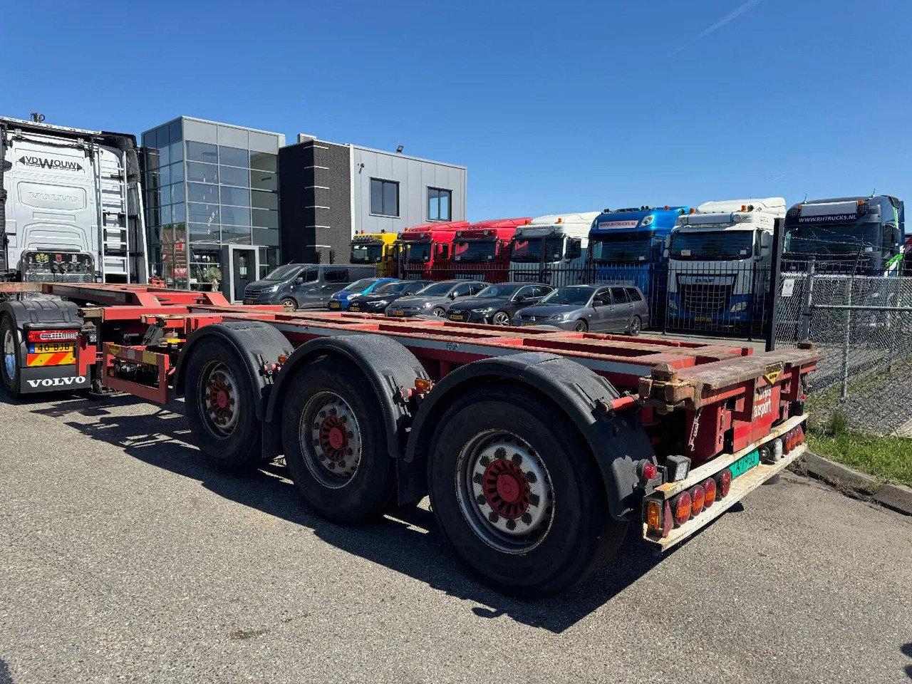 Broshuis 3 UCC-39/45 EU - 3 AXLE SAF + LIFTING AXLE - Konteynır taşıyıcı/ Yedek karoser dorse: fotoğraf 4 Broshuis 3 UCC-39/45 EU - 3 AXLE SAF + LIFTING AXLE - Konteynır taşıyıcı/ Yedek karoser dorse: fotoğraf 4